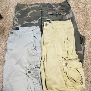 Mens Cargo Shorts Lot - 4 Pair. AE & Old Navy